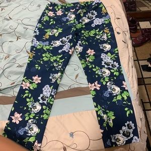 Flowered pants size 4 women